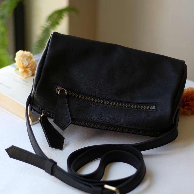 Genuine Leather Women's Shoulder Crossbody Bag, Cowhide, Daily Versatile And Artistic