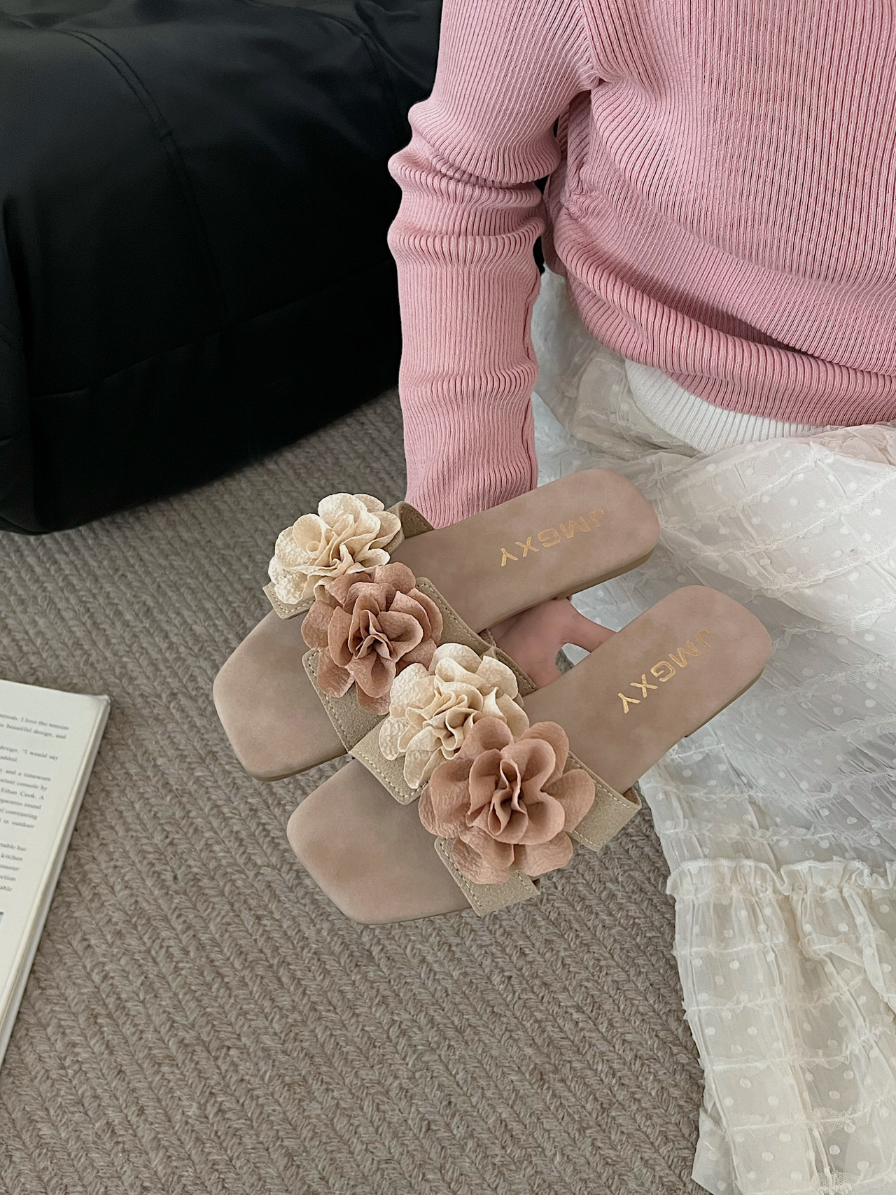 hot free shipping Sandals for women casual outdoor Med heel slipper classic Fashion shoes