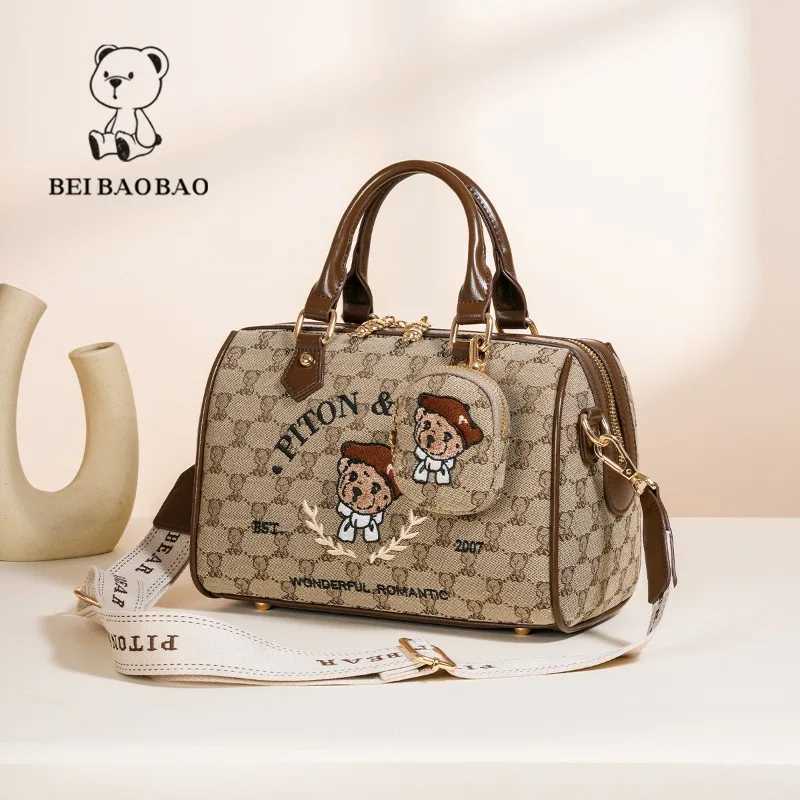 Canvas Handbag Jacquard Embroidery Cartoon Bear Boston Ladies Pillow Bag Practical Large Capacity Shoulder Bag Crossbody Bag K251110