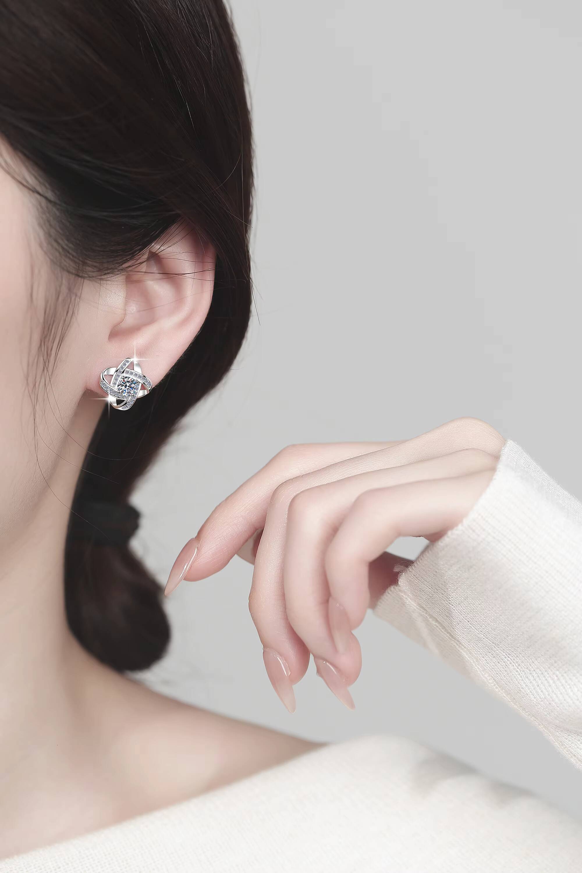 Light Luxury Jewelry S925 Sterling Silver 05Ct VVs1 Moissanite Stud Earring Pendant Necklace Engagement Jewelry Set Women Gifts