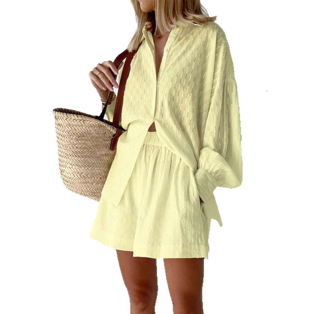 2025 Autumn Women's Fashion European and American Style Jacquard Puff Sleeve Elegant Top Shorts Commuting Design Sense Casual Set