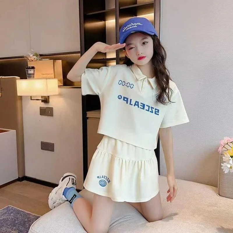Summer teenage girls clothing set childrens letter printed lapel T-shirt and skirt set childrens short sleeved polo 2-piece set 250409