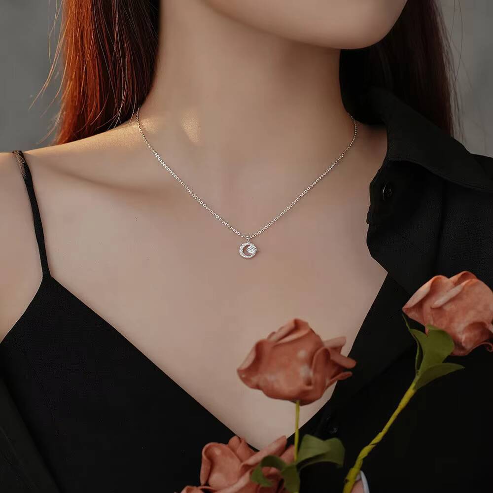 S999 Sterling Silver Crescent Shining Zircon Moissanite Moon Pendant Necklaces for Women Jewelry Accessories YB-XY-465