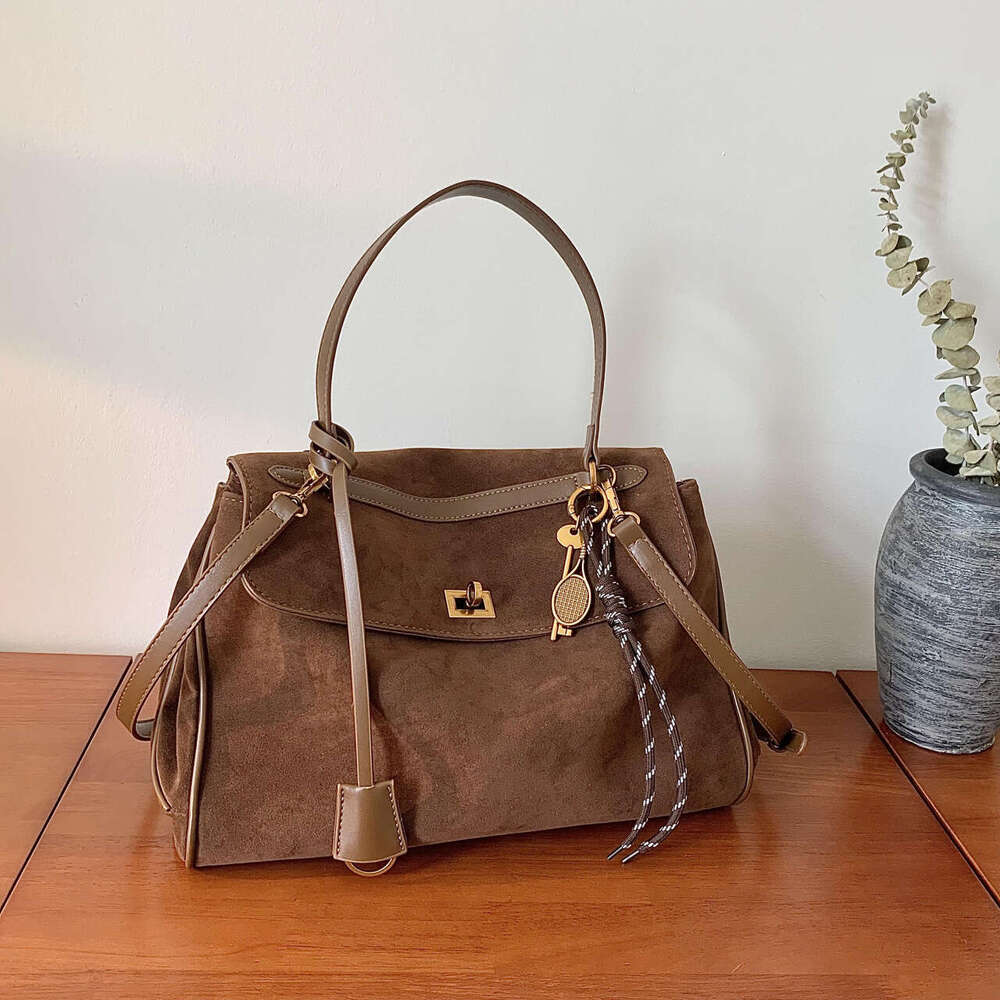 Cross-Border European and American Retro Single Shoulder High-Grade Matte Rodeo Trendy Versatile Crossbody Bag Large Capacity Commuter Handbag