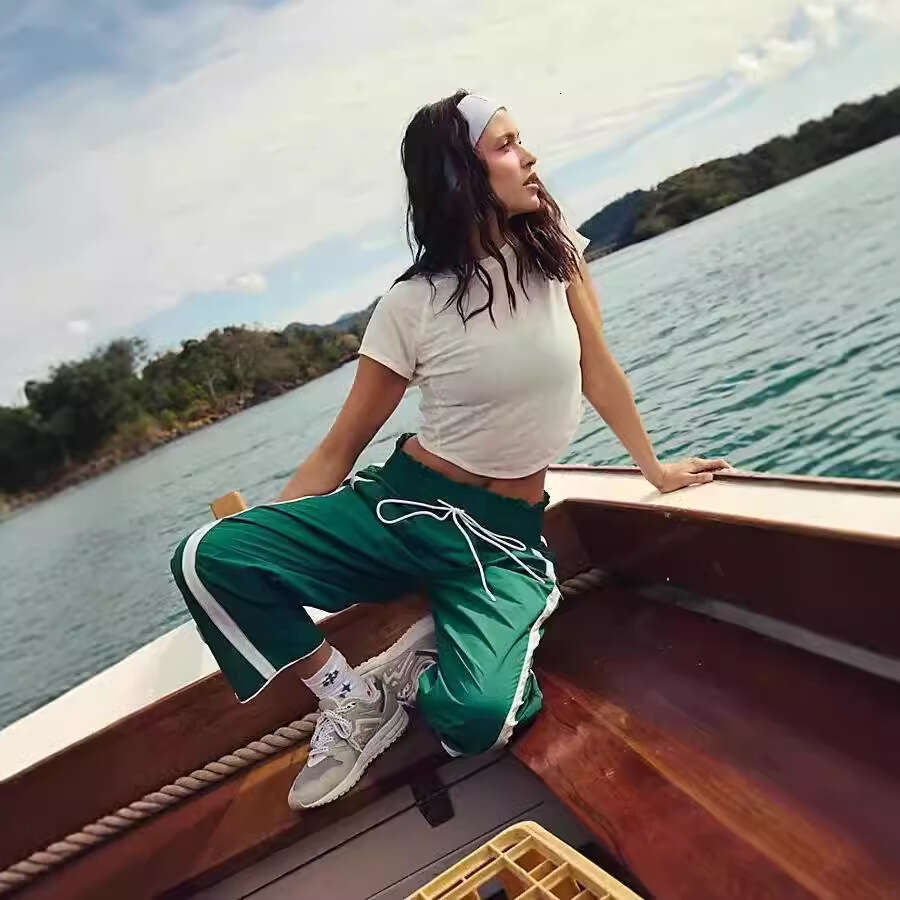 2025 Women's Casual Loose Striped Sweatpants Y2K Sports Elastic High Waist Drawstring Wide Leg Outdoor Pants