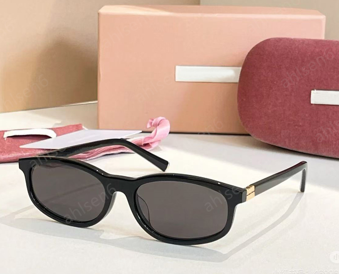 Designer sunglasses Classics Madam Square Sun glasses Regard SUNGLASSES m 06S Side Metal Pattern Red Lens Wear UV Protection During Summer Travel