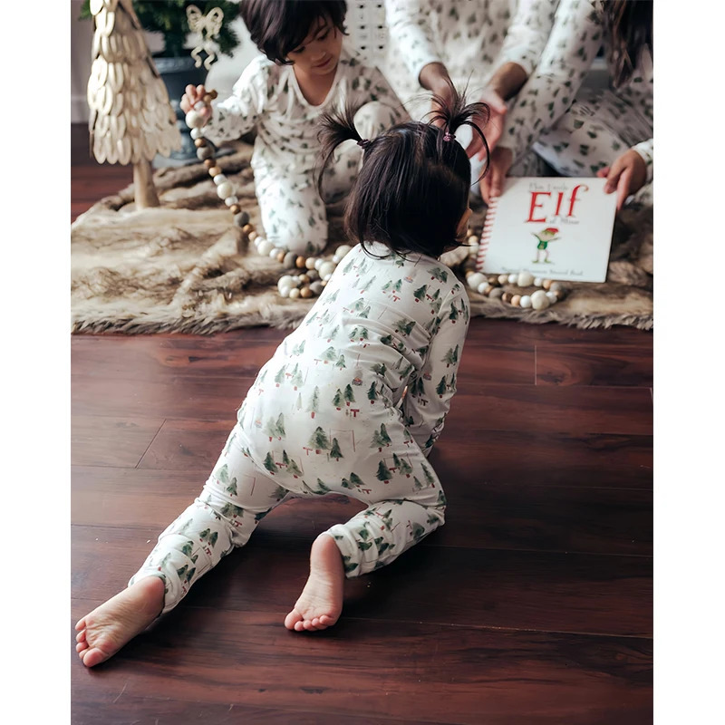 Fashion Xmas Tree Print Christmas Pajamas Mom Dad Childrens Baby Family Matching Outfits Loungewear Sibling Couple Look Pijama 251104
