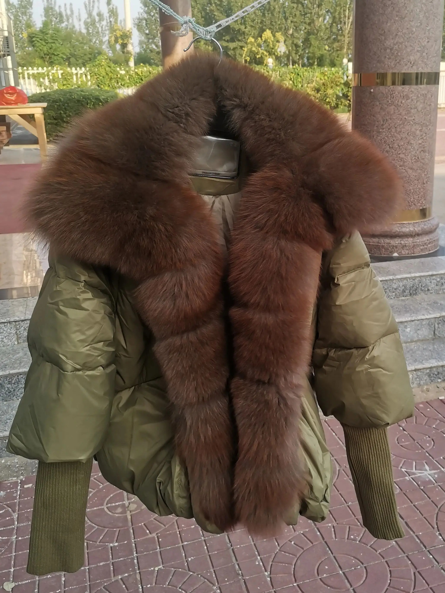 winter Real fox fur collar White duck down padded jacket Regular fashion warm big womens coat 251110