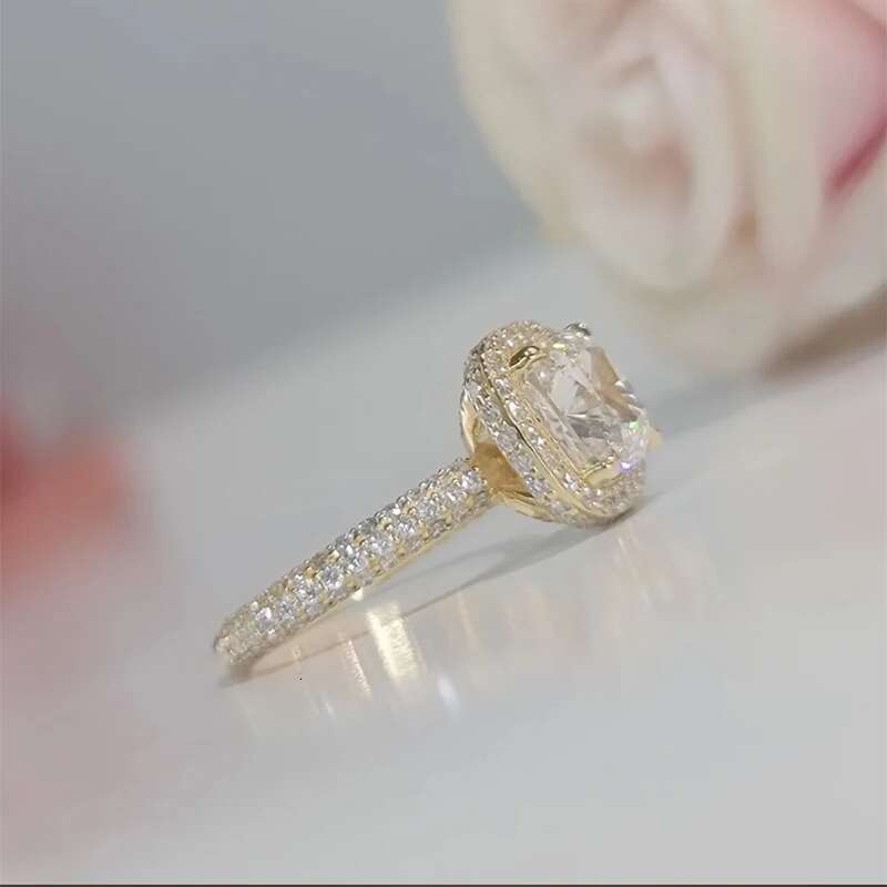 Cushion Halo Ring 3CT EF VS-VVS IGI Certified CVD HPHT Lab grown Diamond 14k Yellow Gold Wedding Band For Woman IGI Certificate