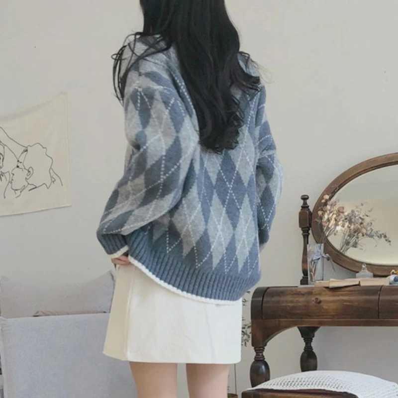 Fashion French Retro O Neck Contrasting Color College Style Womens Pullover Sweater Autumn Winter New Sweet Lazy Style Loose Knit Tops Y251110