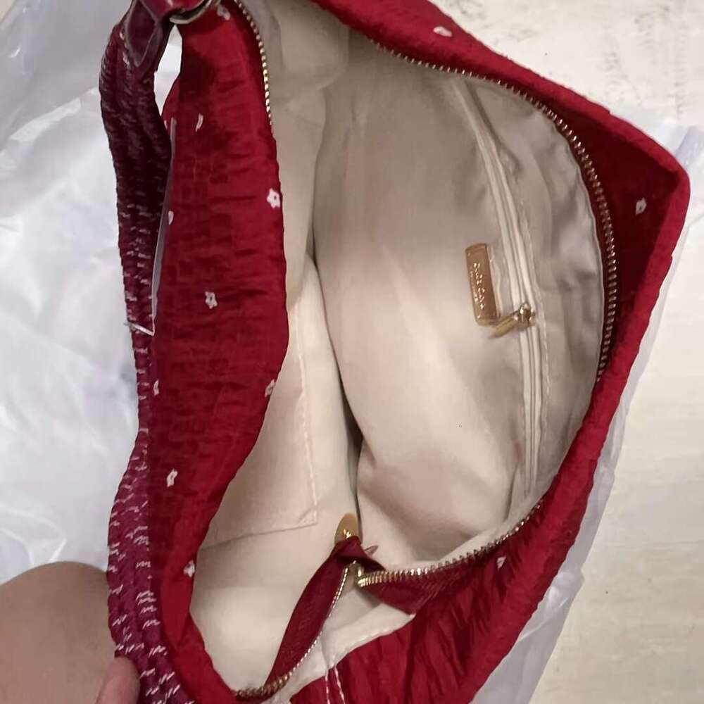 Red Polka Dot Pleated Casual Handbag