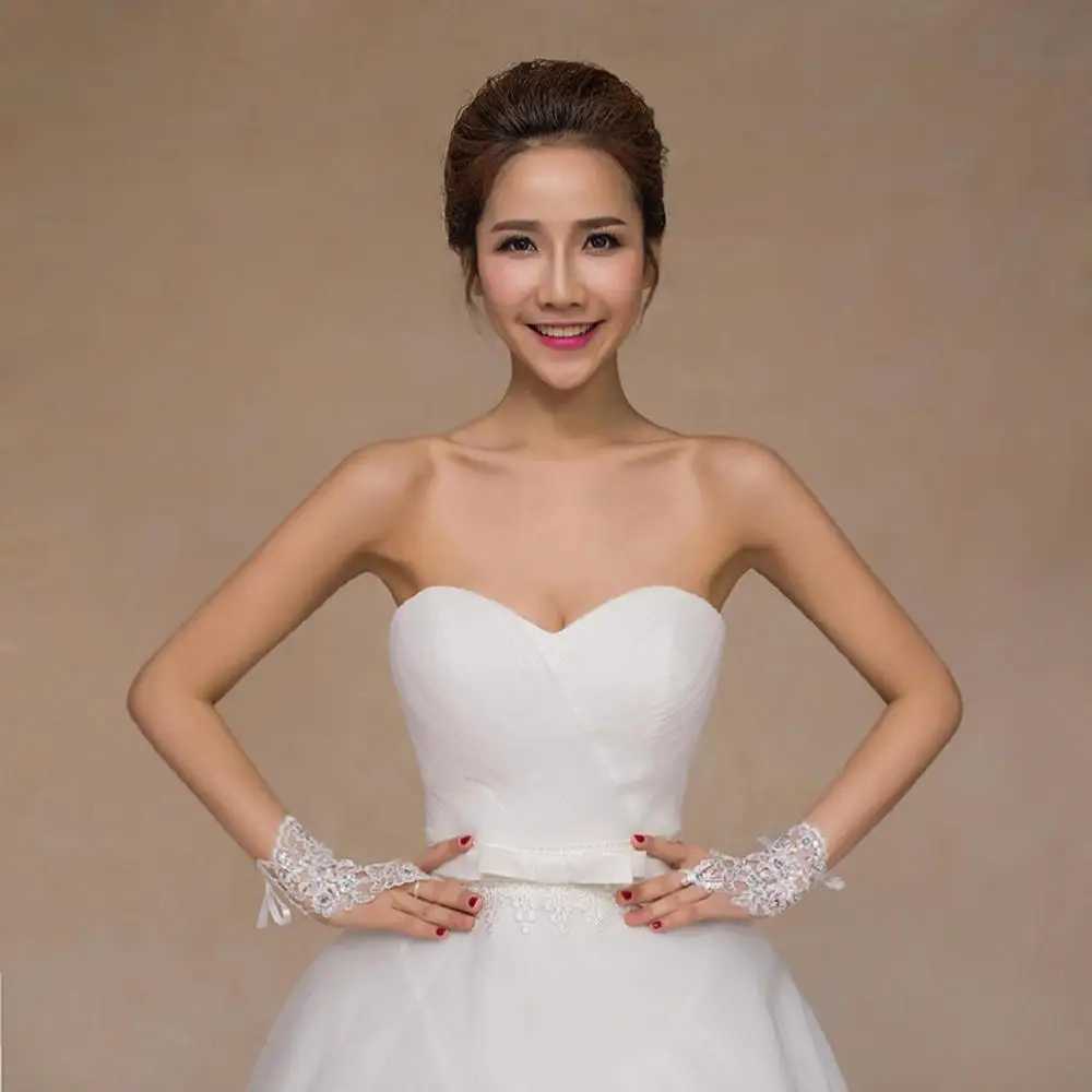 2020 Hot Sale Bridal gloves Fingerless Length Lace Appliques White Bridal Wedding Gloves Fast Shipping luva de noiva L251110
