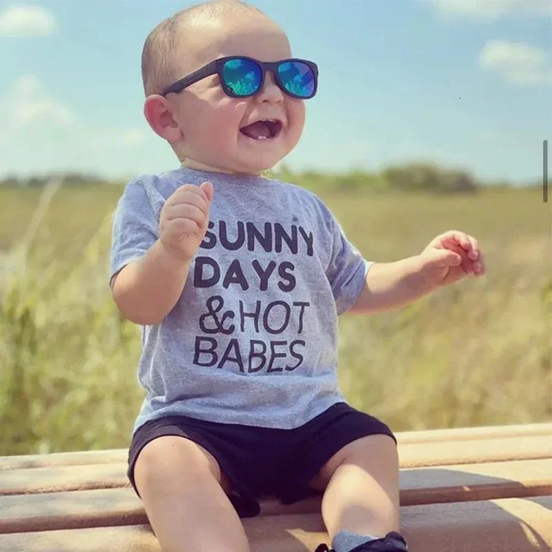 Polarized sunglasses for infants aged 0-24 months with belt high-quality square silicone frame UV400 lenses suitable for both boys and girls 250403