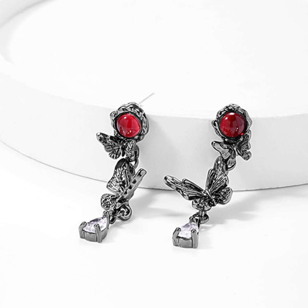 Black Butterfly Niche Light Luxury High-end Exquisite Zircon Dark Style Vintage Earrings