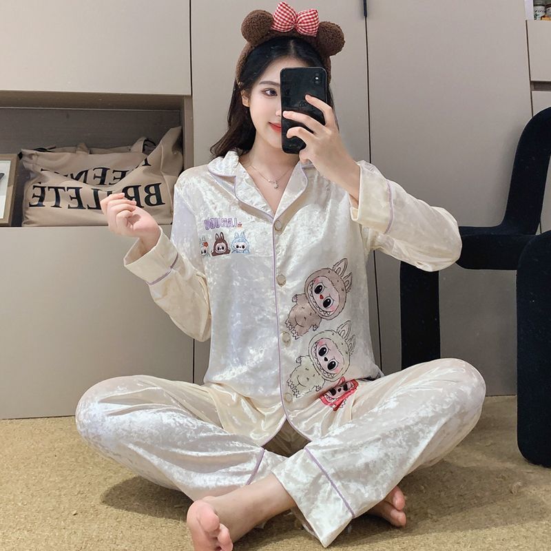 Advanced gold velvet pajamas for female designers, fashionable cardigans, long sleeves, long pants, two-piece set, soft and skin friendly home clothes