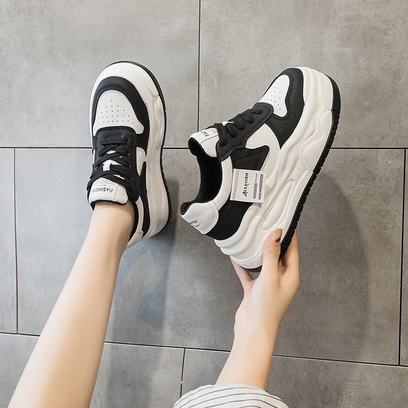 2025 new height increasing sports lace up designer fashionable white shoes for women with thick soles