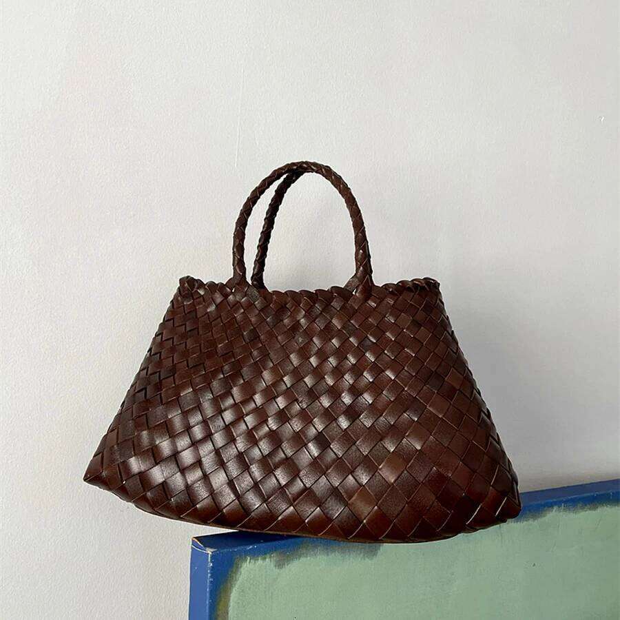 Genuine Leather French Hand-Woven New Niche Design Top Layer Cowhide Vintage Vegetable Basket Bag Fashion Lady Handbag St251110