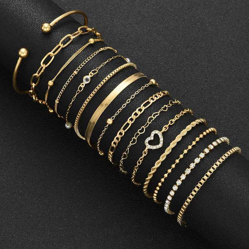 15pcs Elegant Heart Crystal Bracelet Set for Women Vintage Minimalist Multi-Element Twist Chain Bracelet Daily Wear Jewelry GiftT251110