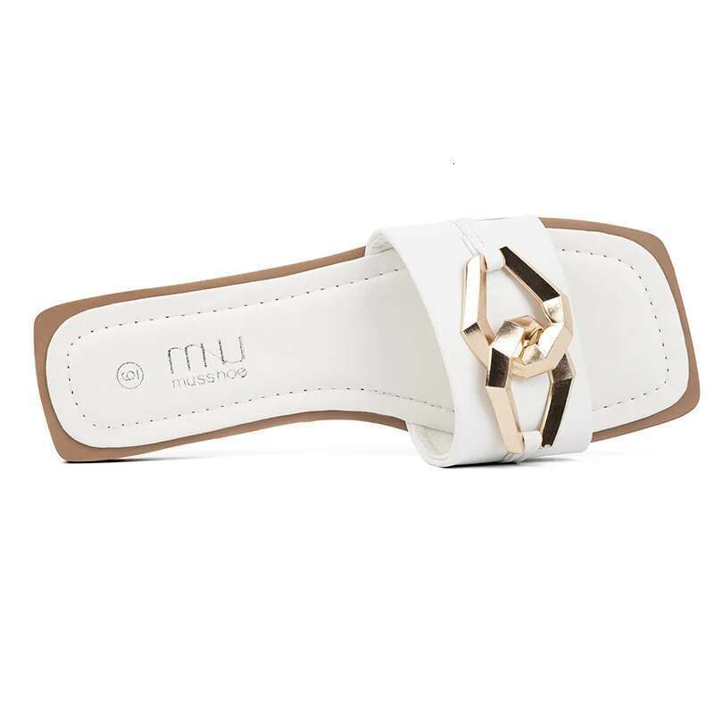 Slippers 2025 Women Fashion Metal Buckle Retro Flat Bottomed Female Flip p Summer Classic Comfort Beach Outdoor Ladies Shoes