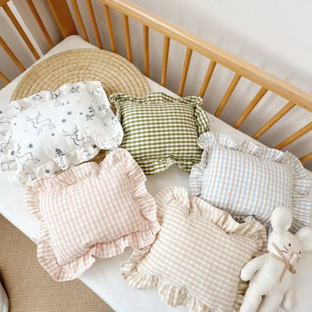 Nordic Style Cotton Baby Small Pillow 28x34cm with Ruffles Muslin Kids Cushion Baby born Bedding Pillows Cushions Room 251104