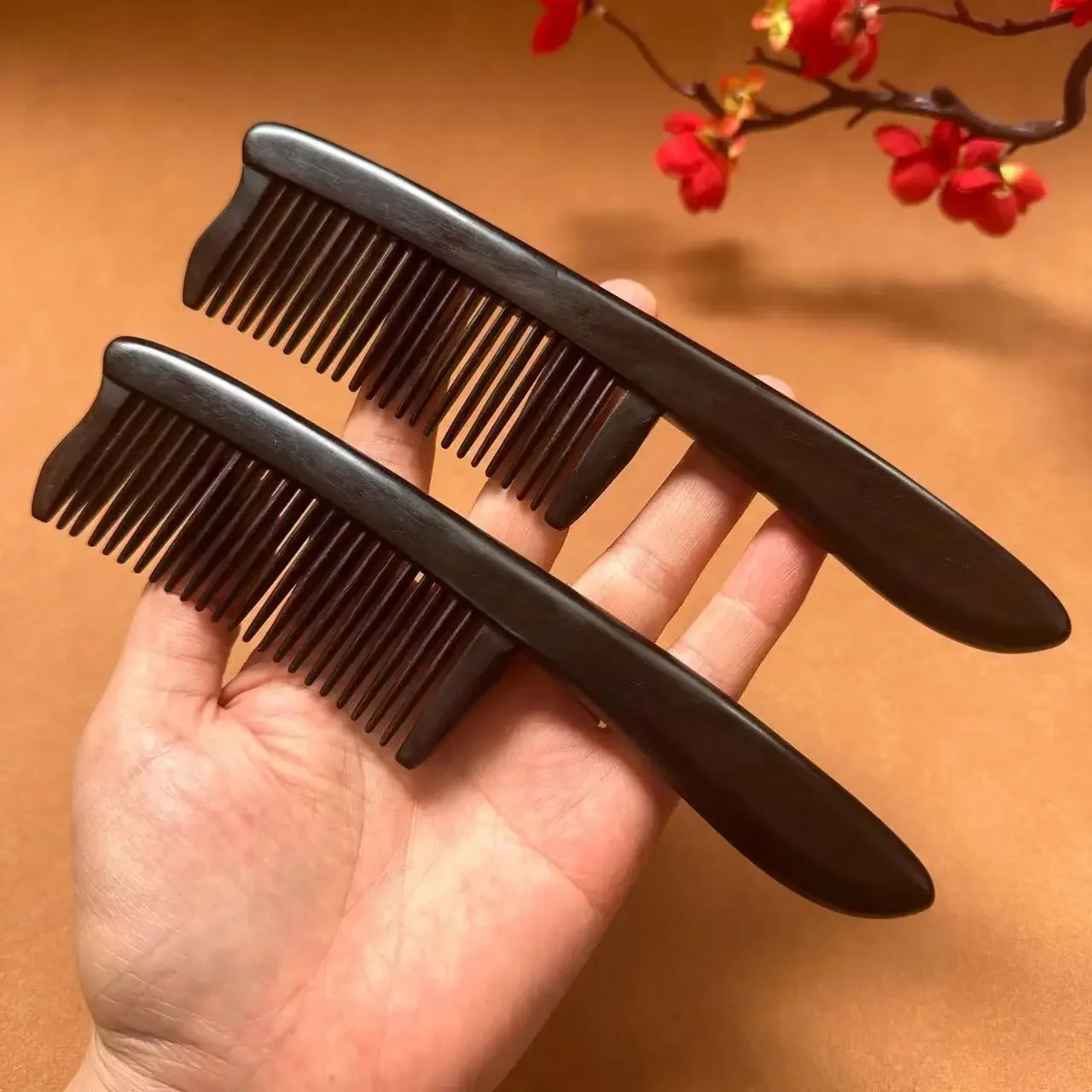 Premium Black Ebony Comb Purple Light Massage Comb Professional Hair Salon Toothed Insert Combs Gift Box Home Use Brushes 251107