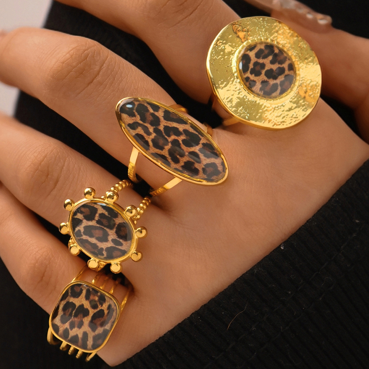 Cross-Border Hot-Selling Jewelry Stainless fashion ring Steel 18K Leopard Print Ring Designer Ring for Women Niche High-End Light Luxury Open Ring Who