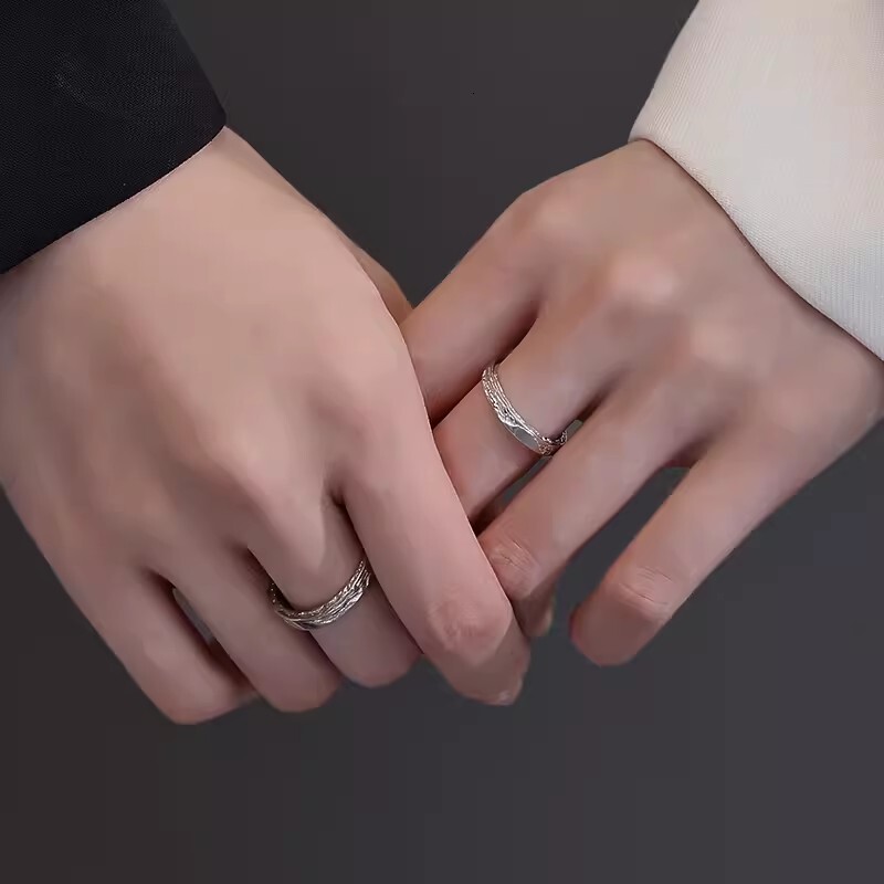 Pure fashion ring Silver S999 Micro Wave Heartbeat Couple Rings INS Niche Design Simple High-end Designer Ring Glacier Texture Rings