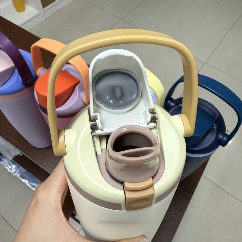 Fashionable cup Portable Car Cup 304 Stainless Steel Insated Cup Outdoor Cold Preservation Sports Water Bottle for Cold and Heat Preservation Y251110