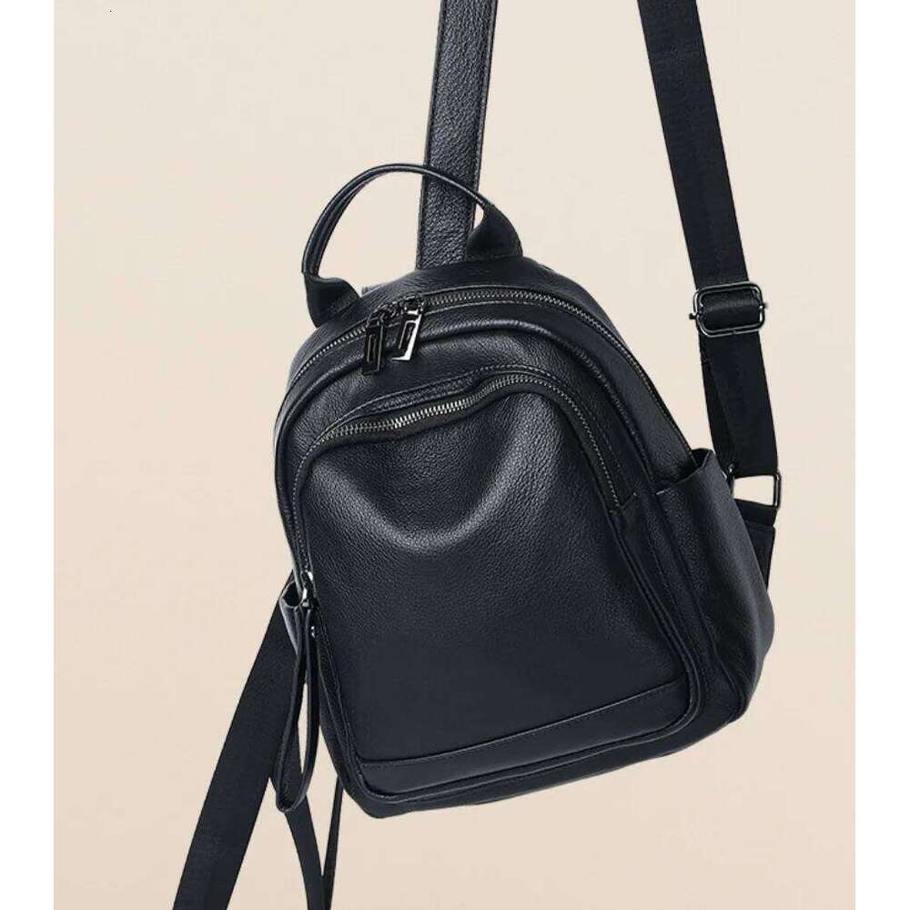 New Designer Women Fashion Luxurious Leather Duffel Bag Large-Capacity Commuter Backpack Shopping Shoulder Vintage Bag St251110