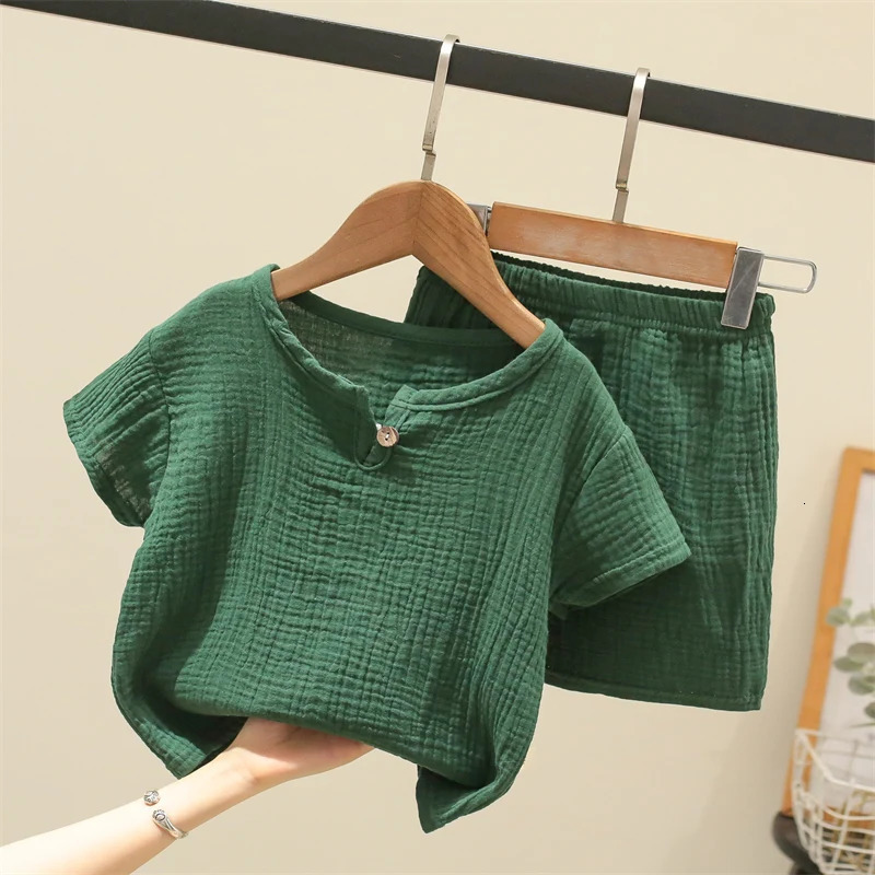 Summer childrens clothing set suitable for 0-6Y boys and girls cotton linen plain weave set T-shirt topshorts 2 pieces of baby terrace clothing 250409