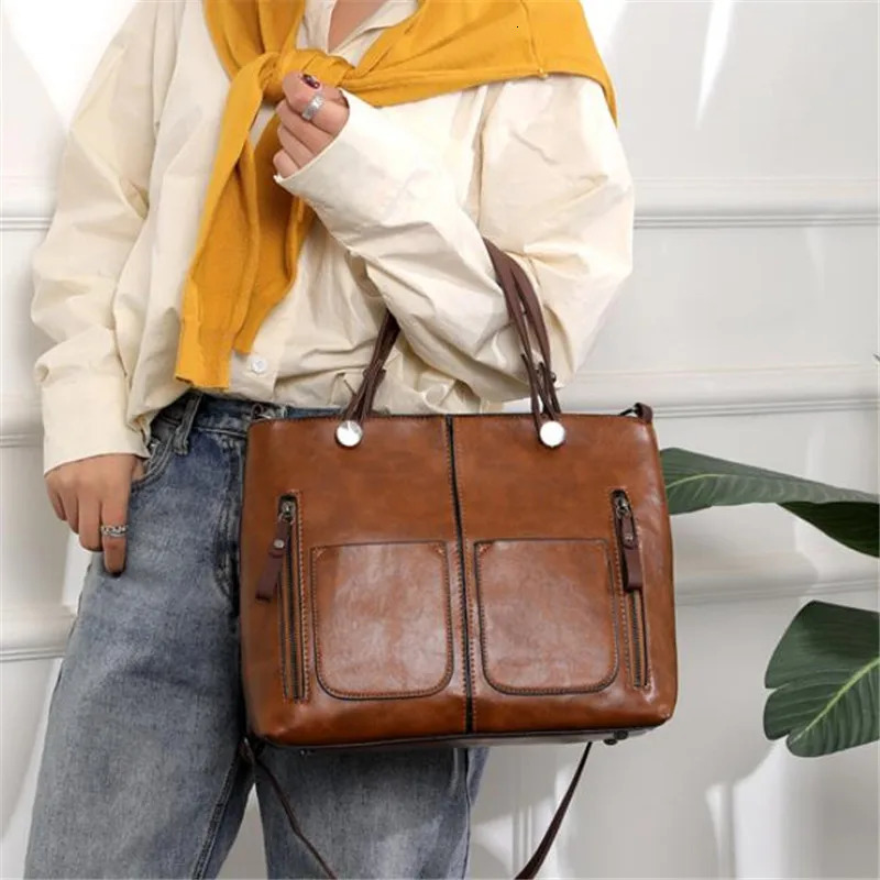 Retro leather handbag womens shoulder bag double pockets large capacity retro simple crossover 250401