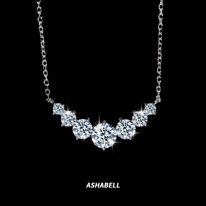 Luxury S925 Sterling Silver Vvs D Color 28CT Full Moissanite Smile Pendant Necklace for Women Wedding Jewelry