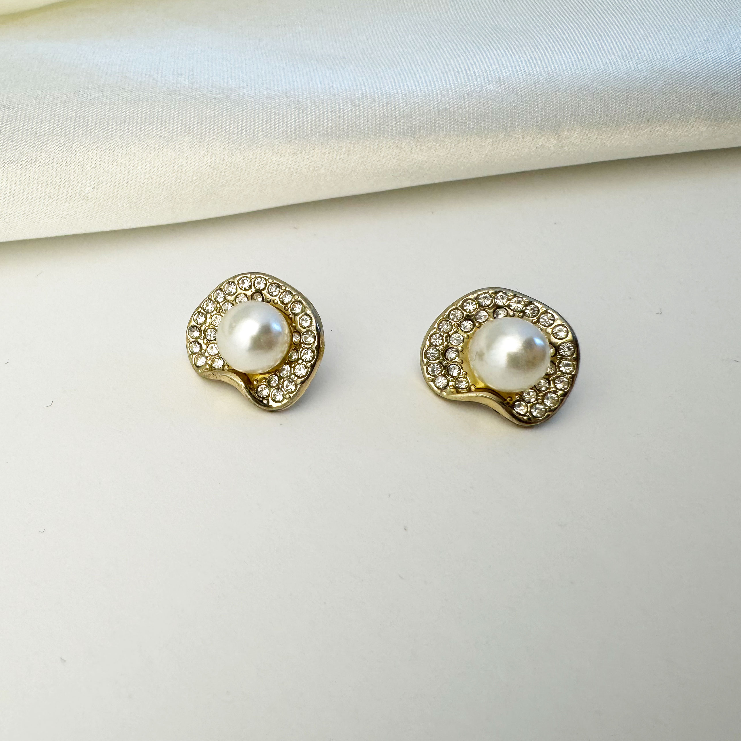 Metal-inlaid buttons, coat, windbreaker, sweater, coat buttons