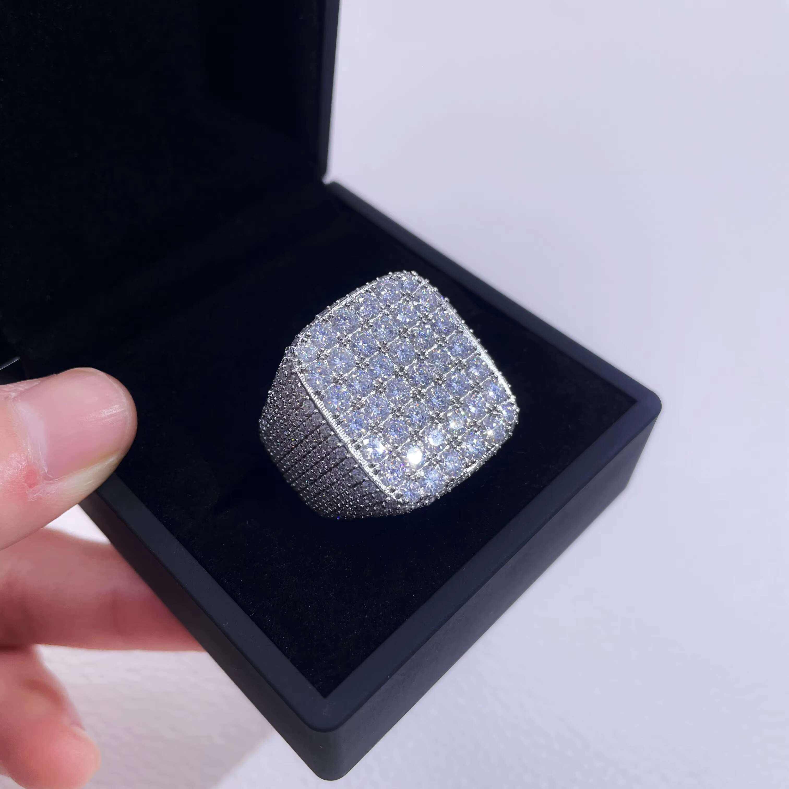 Hip Hop Ring Mens Jewelry White Gold Plated Iced Out 925 Sterling Silver Moissanite Pinky Rings