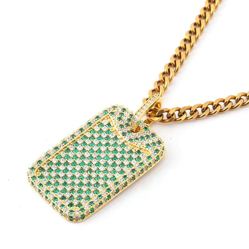 Fashion jewelry pendants charms 925 sliver gold plated green moissanite diamond Texture back design for men credit card pendant