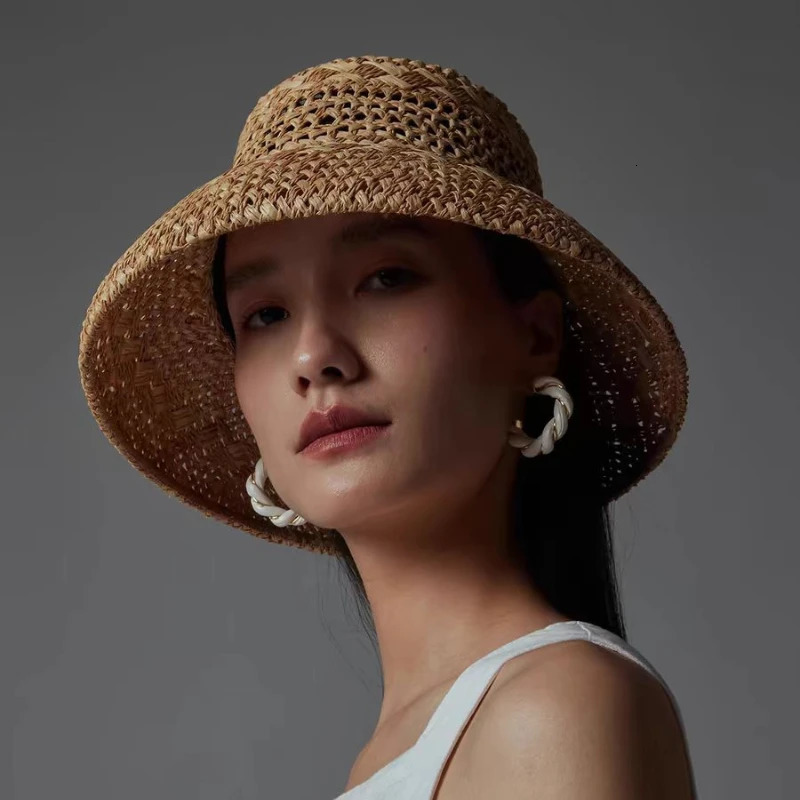 2025 French Retro Style Breathable Hollow Raffia Sun Hat Ladies Summer Travel Fashion Concave Top Straw Hat Wholesale 250409