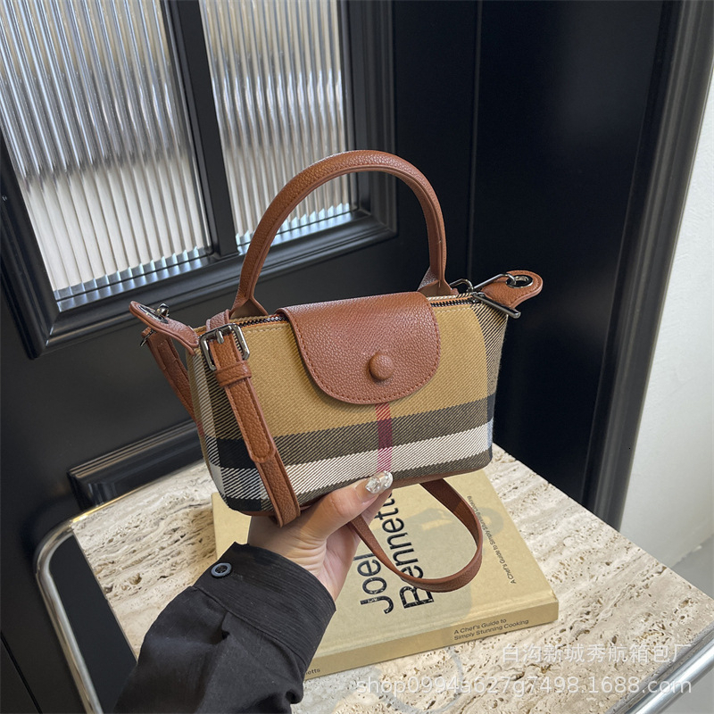 New Fashionable Popular Mini Square Bag Casual Shoulder Bag Retro Checkered Handbag Trendy Crossbody Bag Luxury Designer Bag