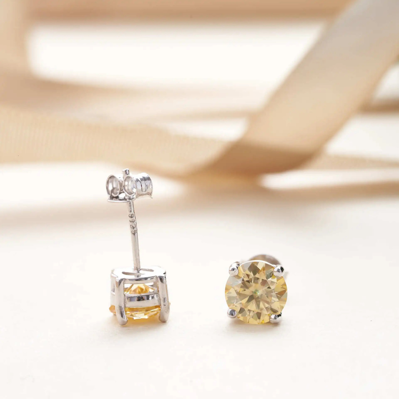 Real 925 sterling silver 3EX 0.5CT 1CT VVS1 light yellow silica earrings suitable for mens and womens date and party gifts 250407