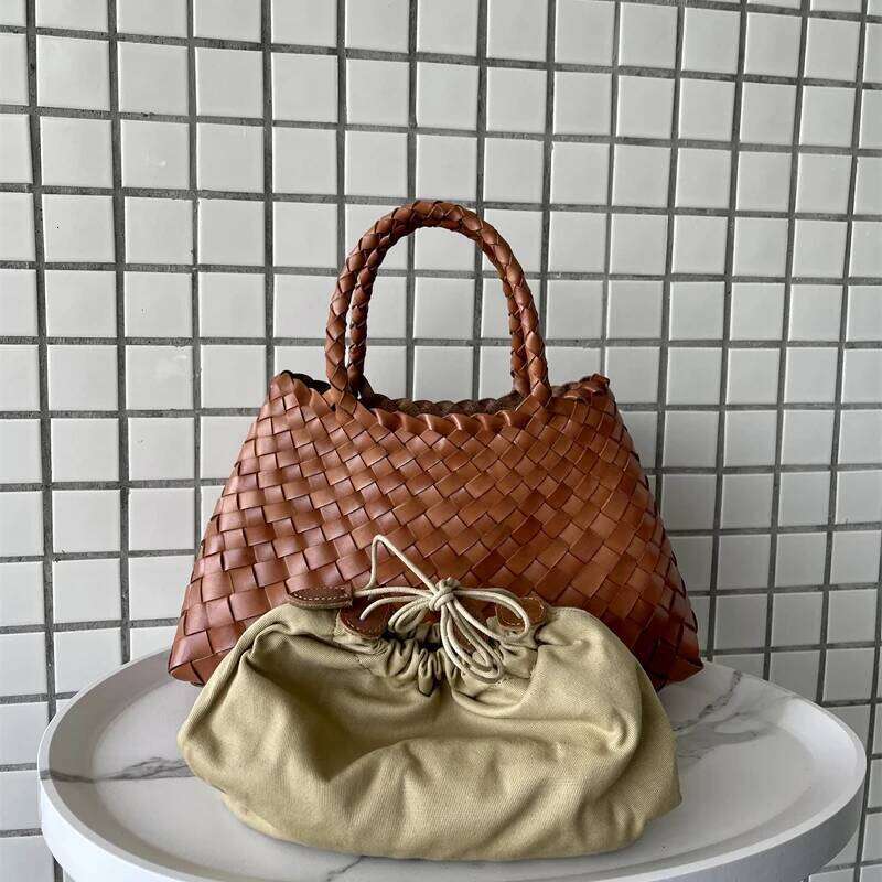 Genuine Leather French Hand-Woven New Niche Design Top Layer Cowhide Vintage Vegetable Basket Bag Fashion Lady Handbag St251110