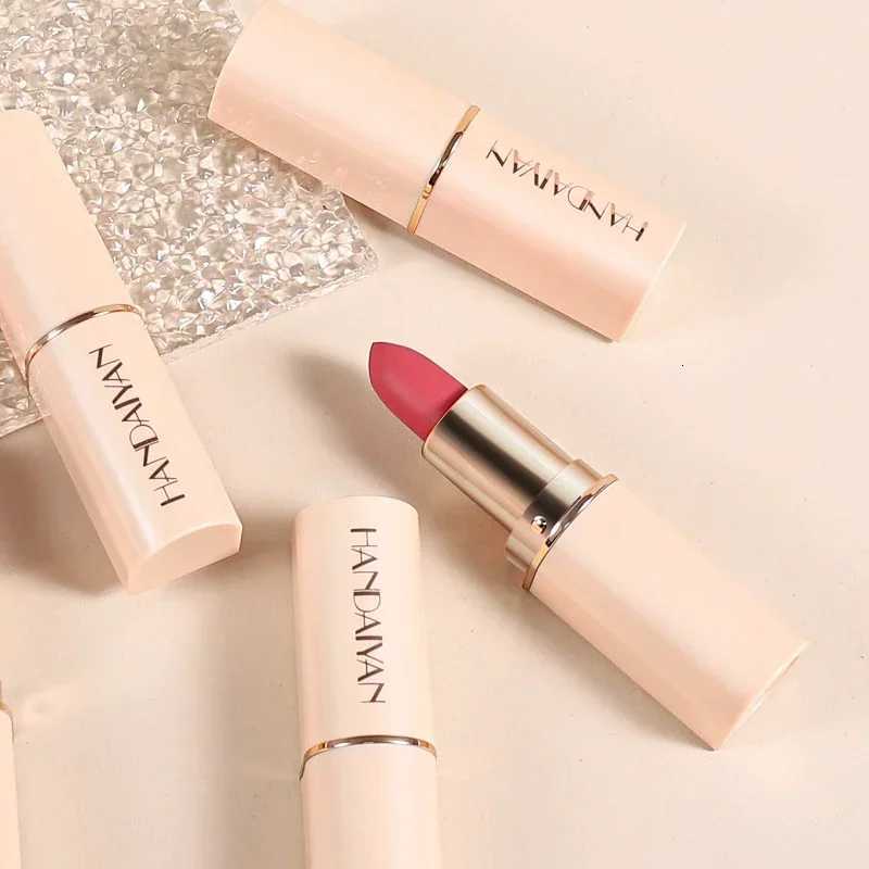 8 Colors Matte Lipstick Waterproof Velvet Nude Sexy Red Lip Gloss Long Lasting Nonstick Not Dry Lip Stain Makeup Matte LipsticksT251110