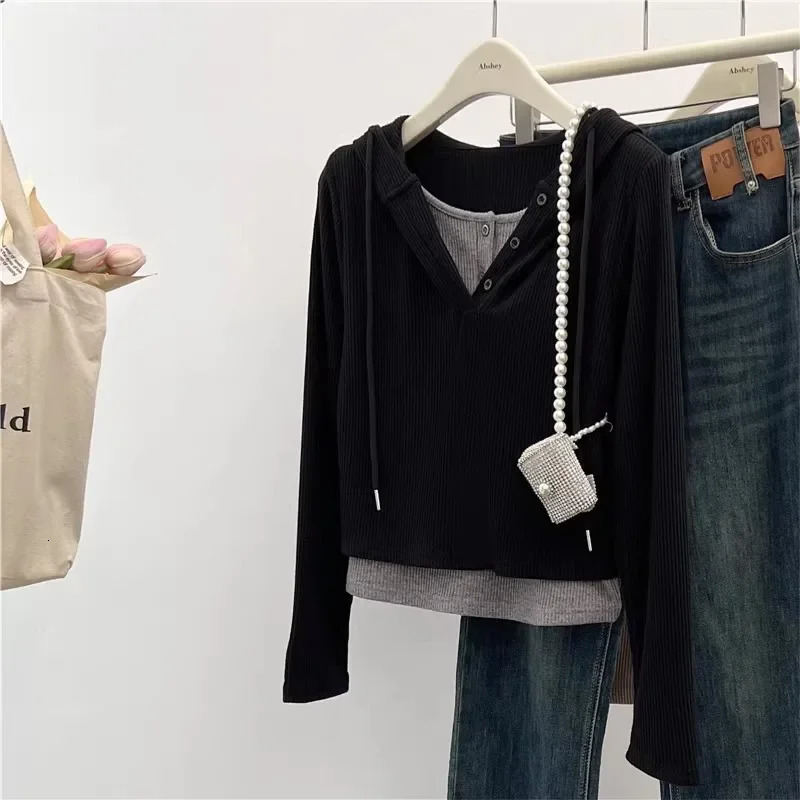 n sensitivity twopiece fantasy patchwork hooded long sleeved Tshirt Womens autumn 2024 petite top country of origin Chinese Mainland 250407