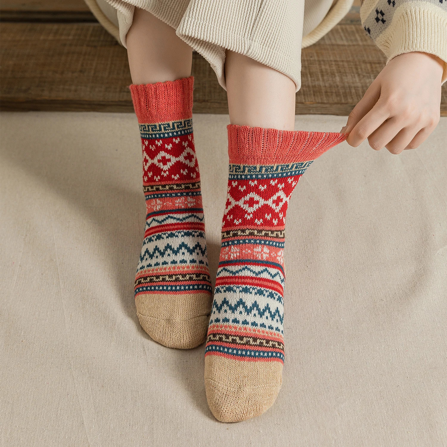 5Pairslot Witner Thick Warm Women Socks Vintage Christmas Socks Colorful Socks Gift Free size YM7020 250409
