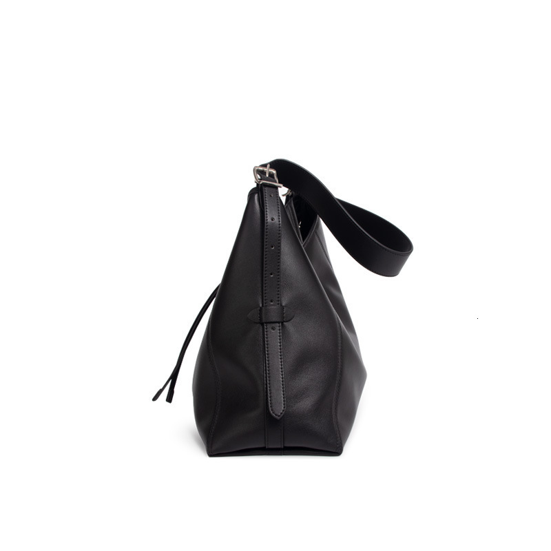 Winter new leather textured commuting handbag new designer bag light luxury high-end large capacity women's shoulder bag