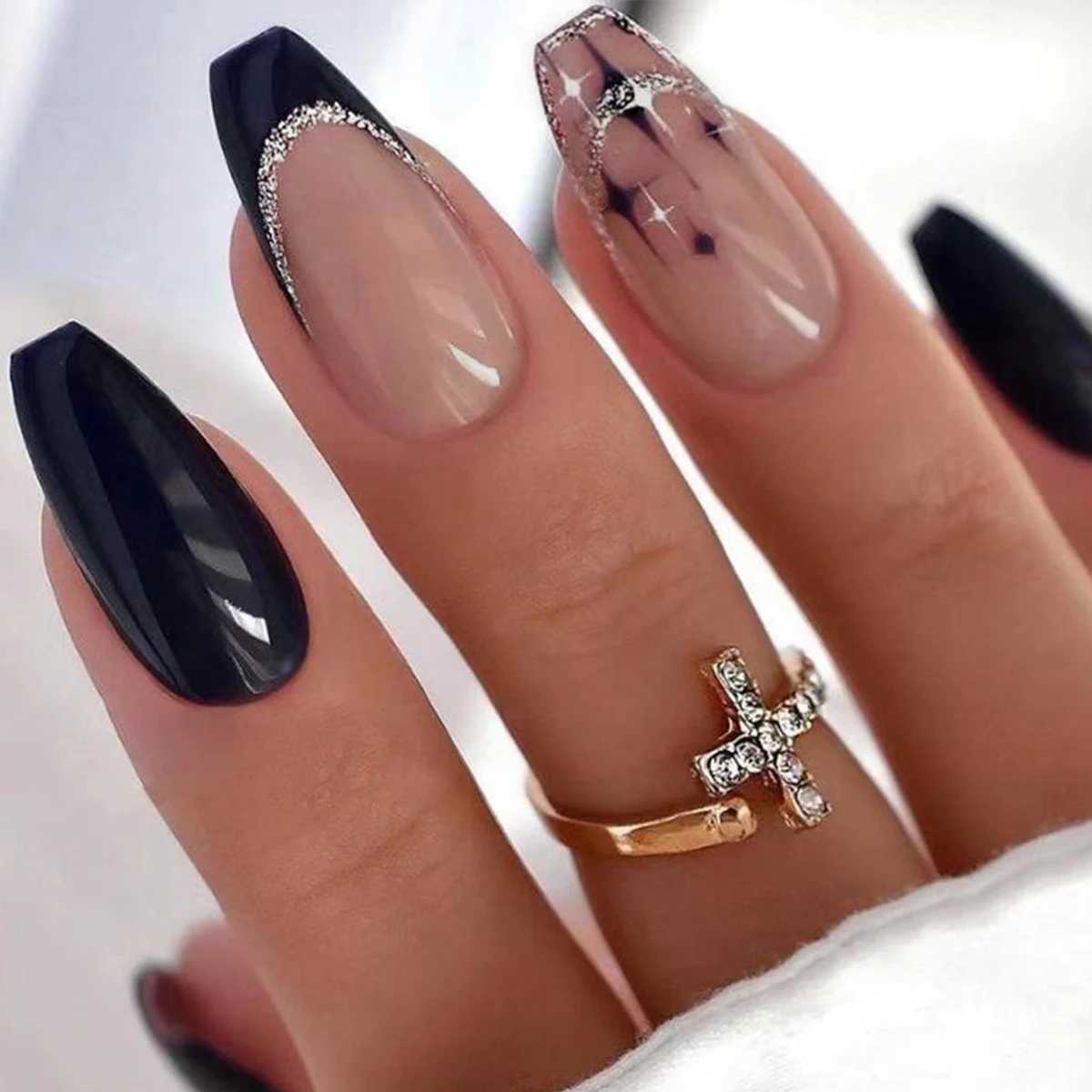 Womens 24pcs/set short coffin shaped black French glitter and star Versatile Beautiful full set wearable fake nails W250410