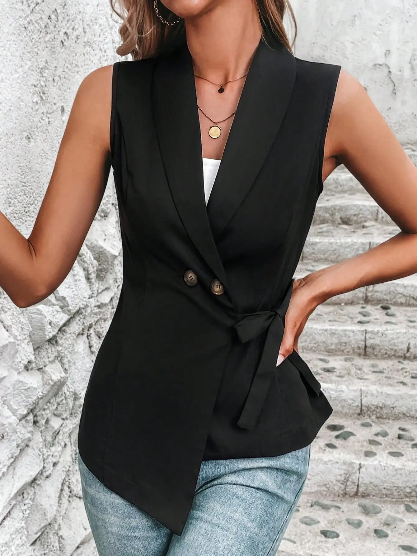 Elegant and fashionable womens jacket with lapel sleeveless double button buckle pocket elegant vest 250407