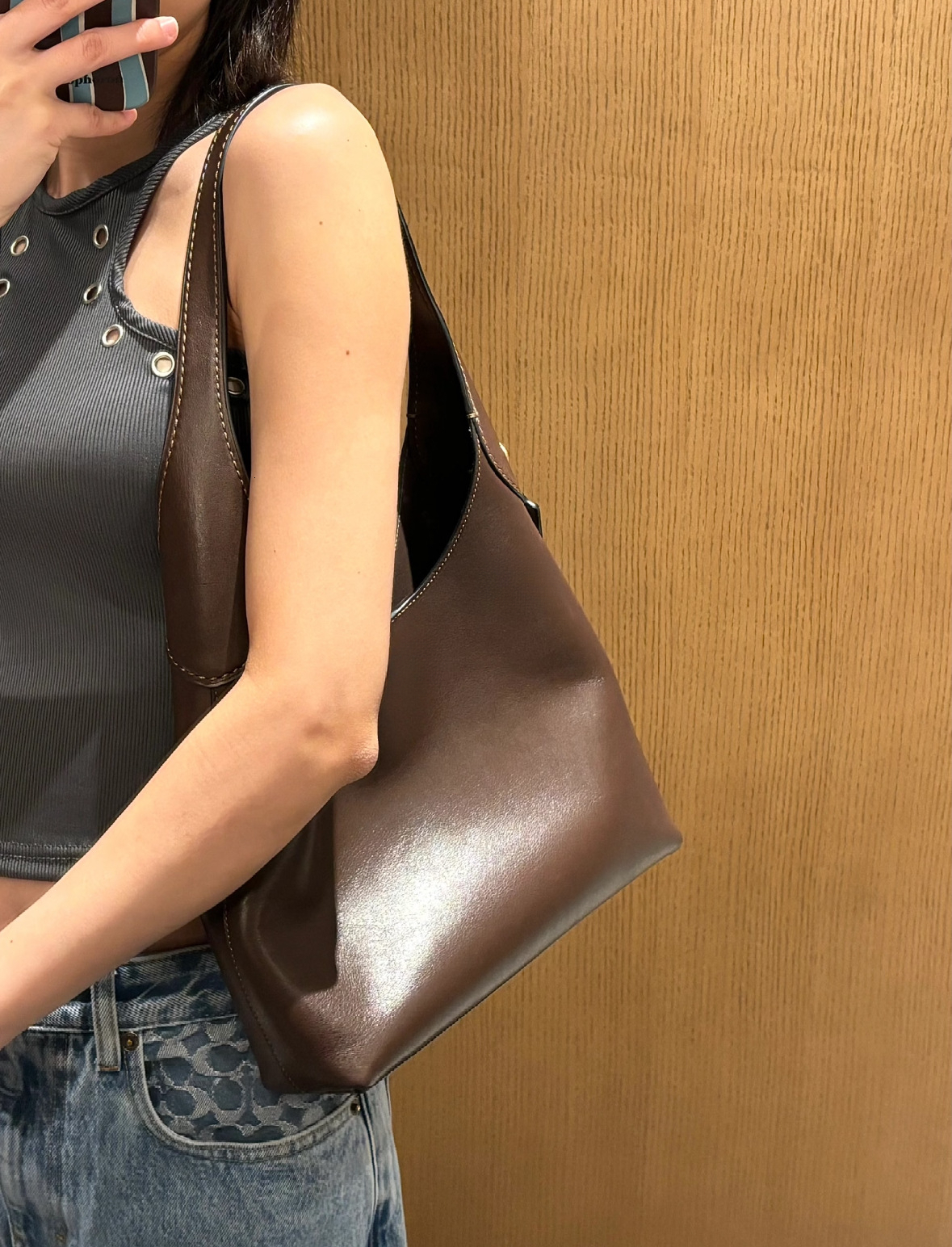 Designer bag shoulder bag retro style light luxury handbag armpit bag winter new casual multifunctional women's bag