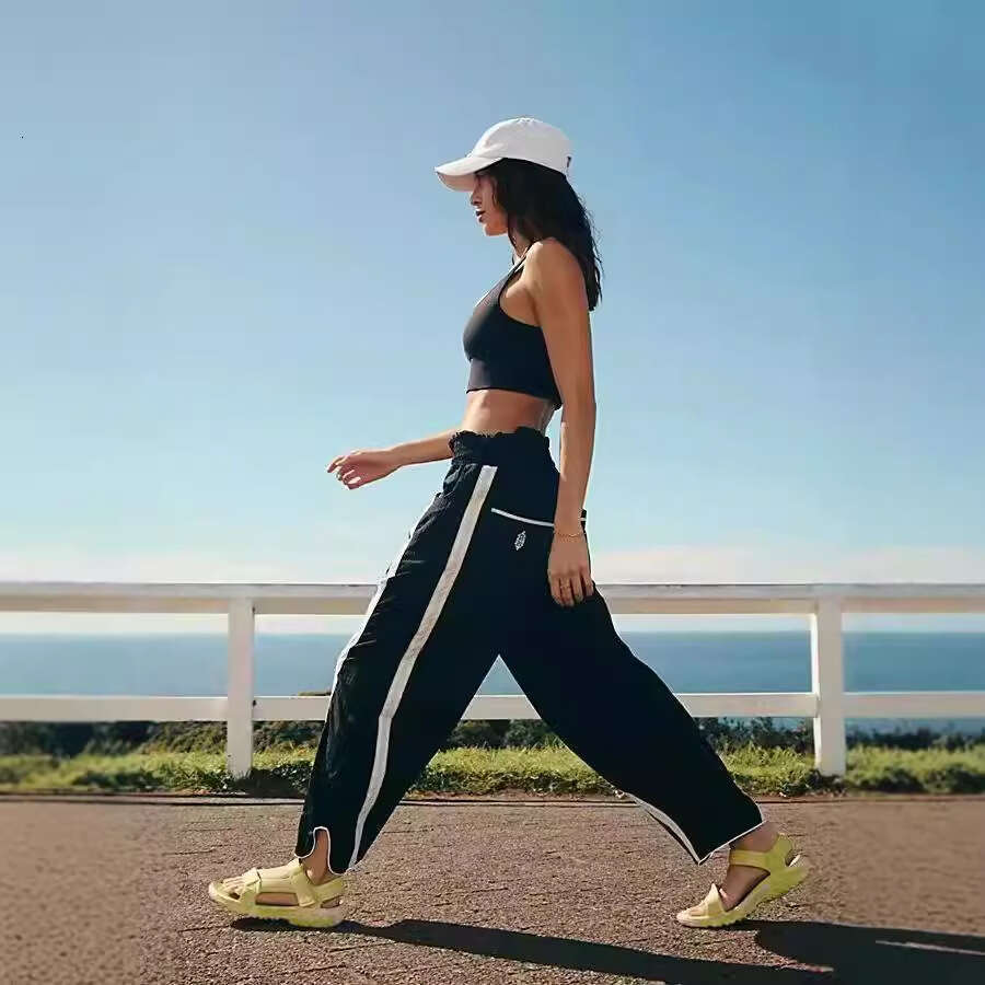 2025 Women's Casual Loose Striped Sweatpants Y2K Sports Elastic High Waist Drawstring Wide Leg Outdoor Pants