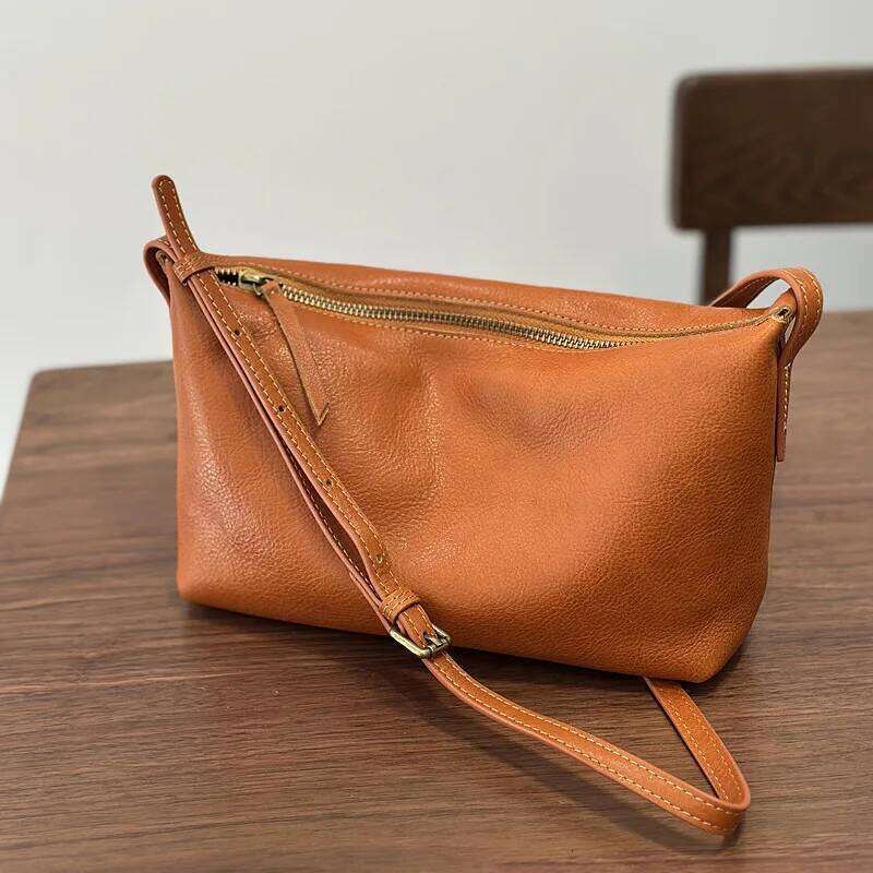 2025 Genuine Leather Versatile Small Top Layer Cowhide Crossbody Lightweight Dumpling Bag, Shoulder Bag