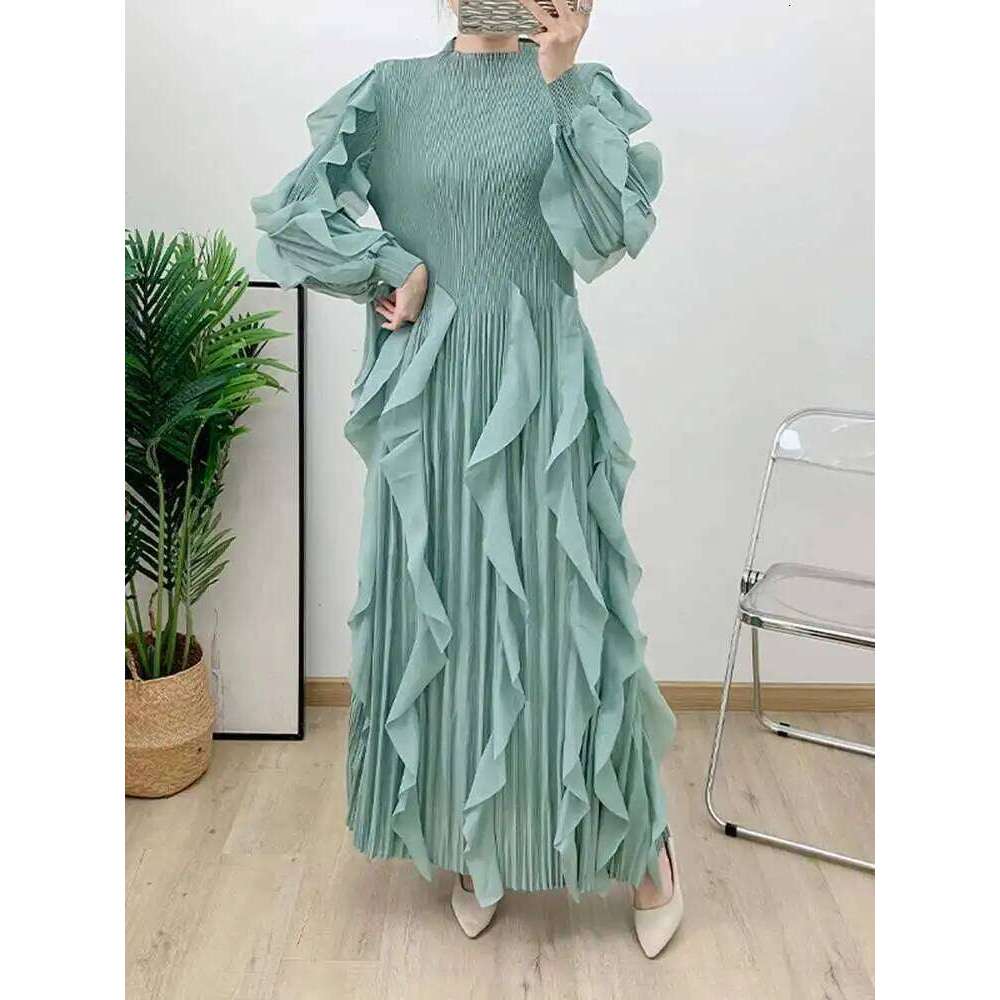LANMREM Elegant Pleated Dress For Women Stand Collar Puff Sleeves High Stretch Personalized Dresses 2025 Spring New 2Z2817
