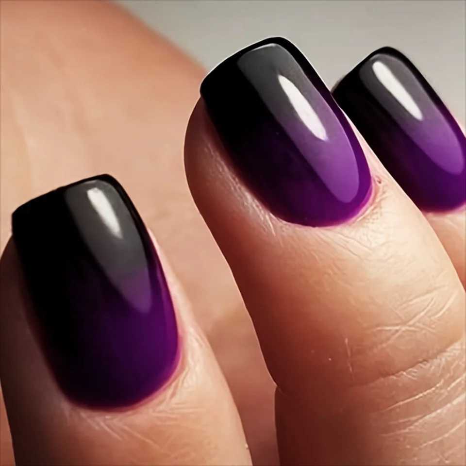 24 pieces short size French blue black gradient classic girls full wearable fake nail set W250410